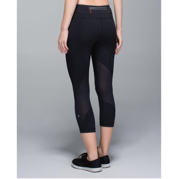 lululemon athletica Pants - EUC Lululemon | Blk Run Inspire Crop II Block It 2
